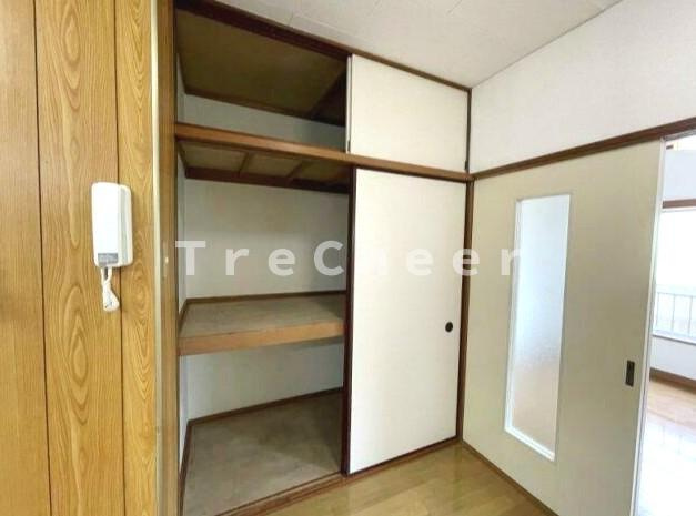 上野アパートメントの収納