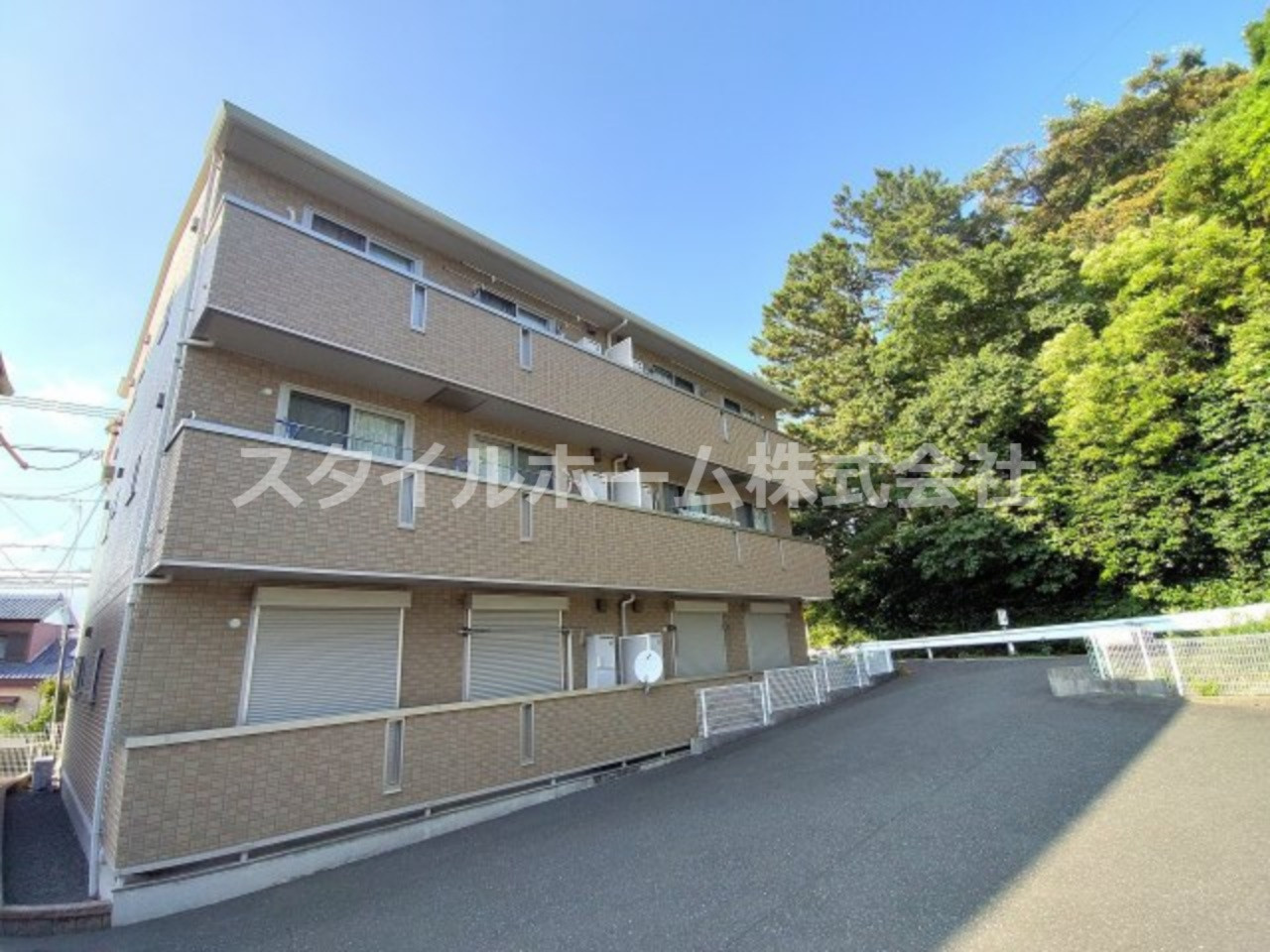 ジュノウタウン　Ａ棟の外観|建物外観を気になさる方へ、見た目の良い物件です