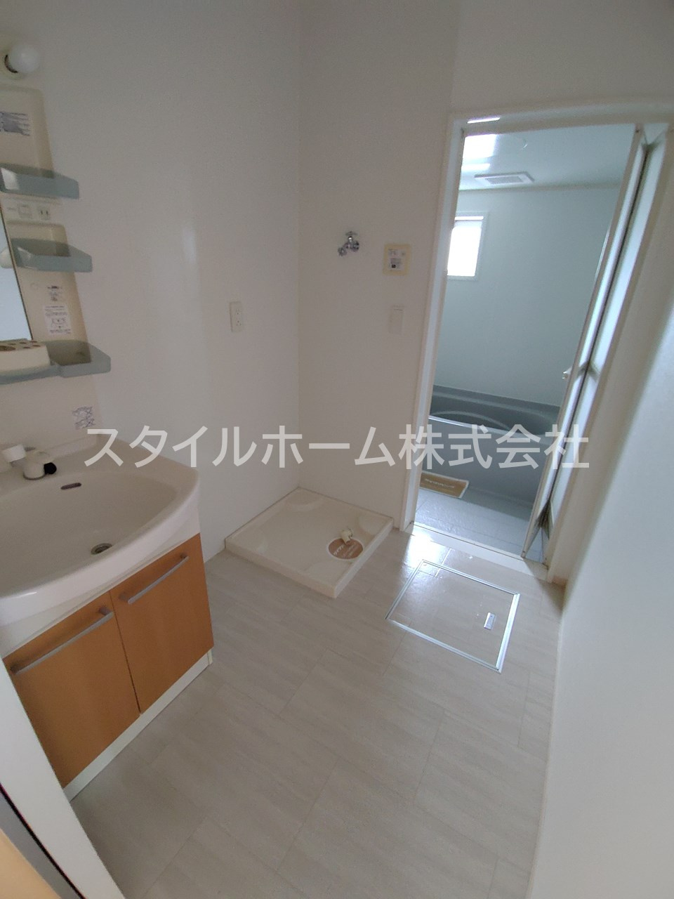 ジュノウタウン　Ａ棟の洗面所|別部屋写真です。