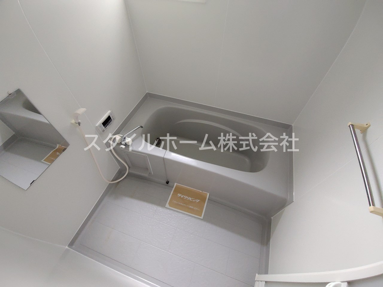 ジュノウタウン　Ａ棟の浴室|別部屋写真です。