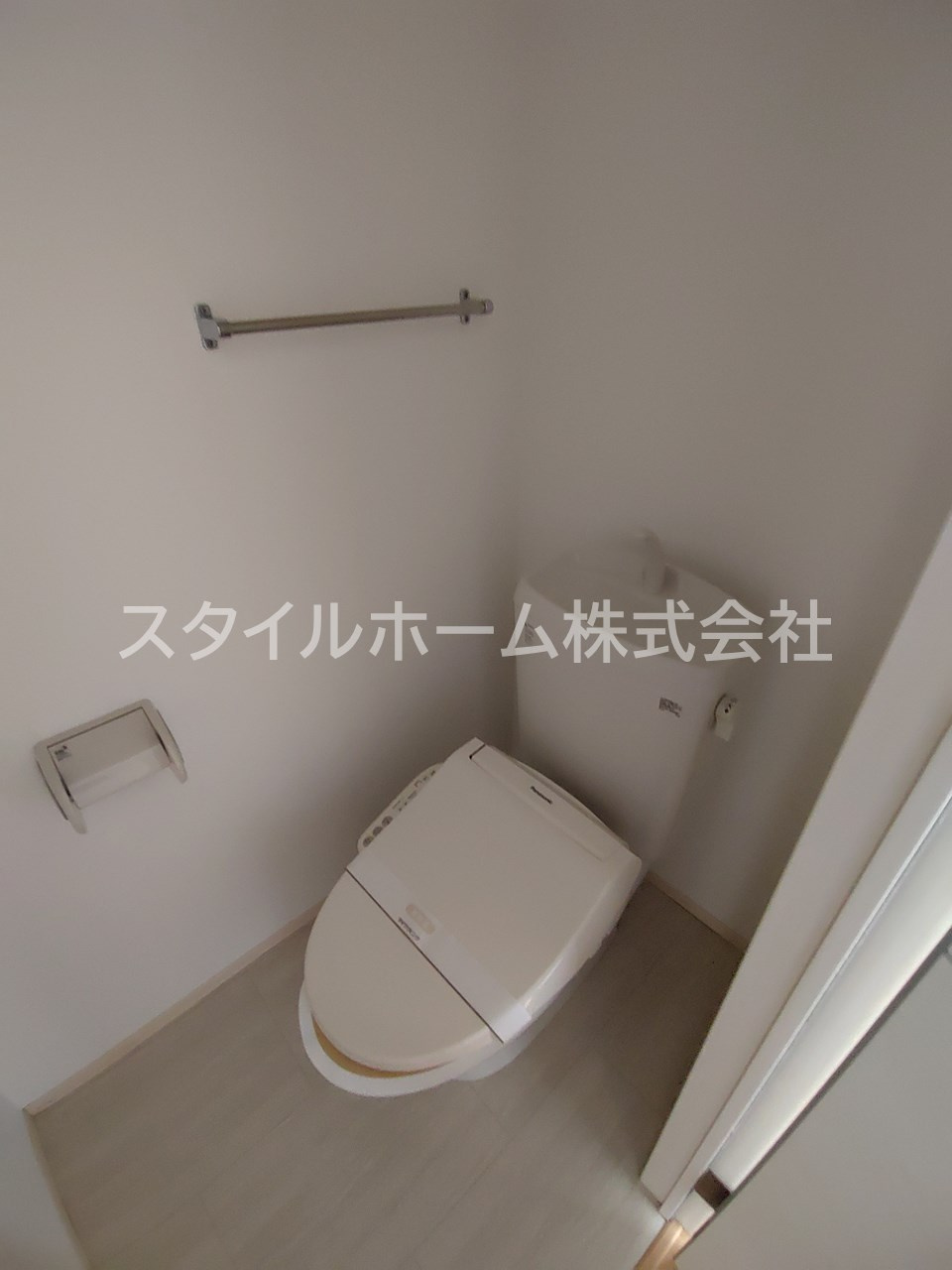 ジュノウタウン　Ａ棟のトイレ|別部屋写真です。