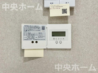 【内装】 | カーサ・ベルデ一之江 | 【床暖房】冬は足元から暖めてくれる床暖房はエアコンとは違って埃が舞いませんので健康にも良さそうですね。