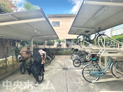 【駐輪場】 | カーサ・ベルデ一之江 | 【自転車置き場】最新の空き状況や費用などの詳細は担当スタッフまでお問い合わせください。