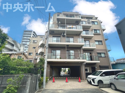 【外観】 | カーサ・ベルデ一之江 | 2004年3月築。ペットの飼育可能マンションです。