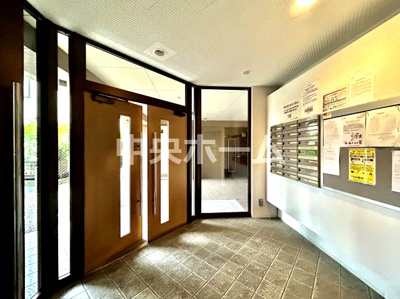 【エントランス】 | カーサ・ベルデ一之江 | エントランス