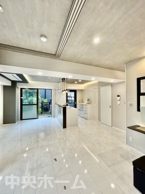 【居間・リビング】 | カーサ・ベルデ一之江 | 居間リビング