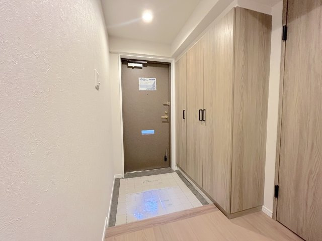 アンピール箱崎東の玄関