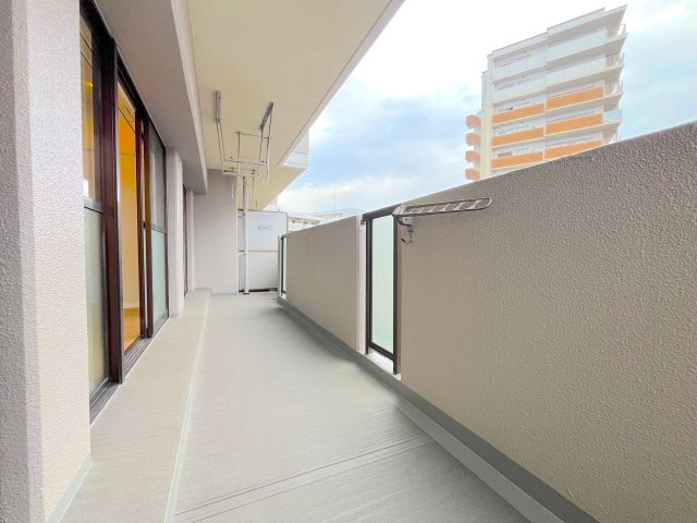 アンピール箱崎東のバルコニー