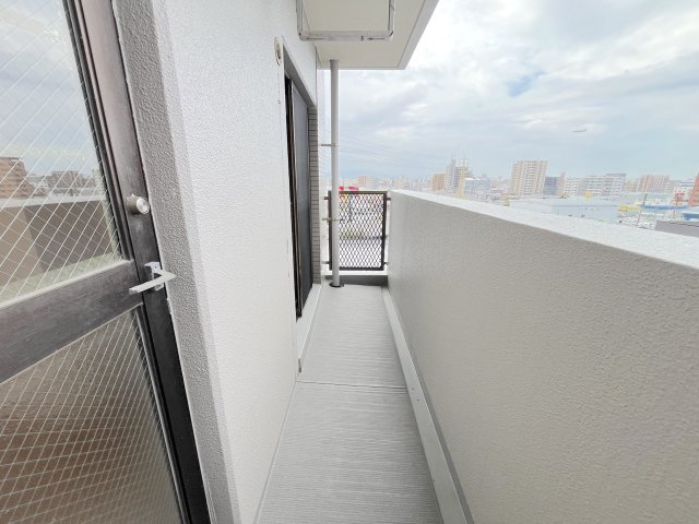 アンピール箱崎東のバルコニー