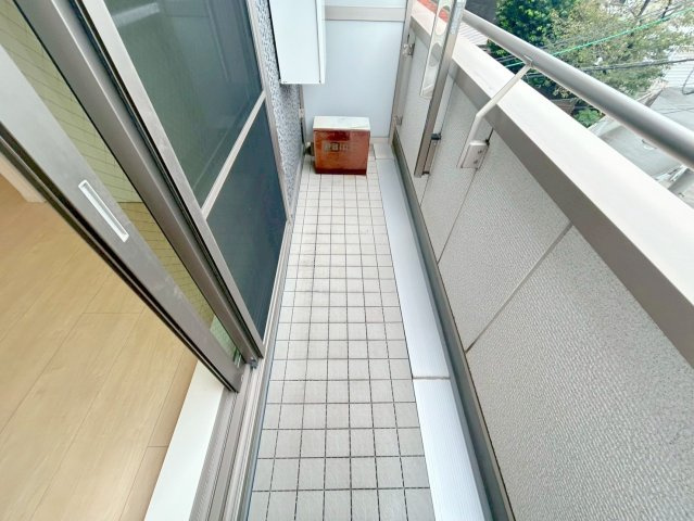 メゾン・ド・メトロ西中島南方のバルコニー