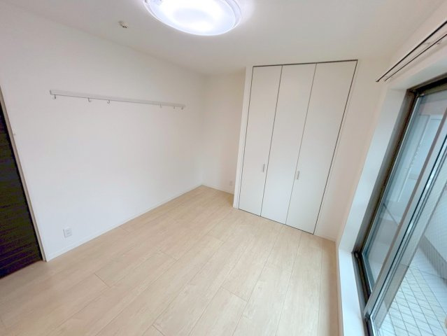 メゾン・ド・メトロ西中島南方の居間・リビング