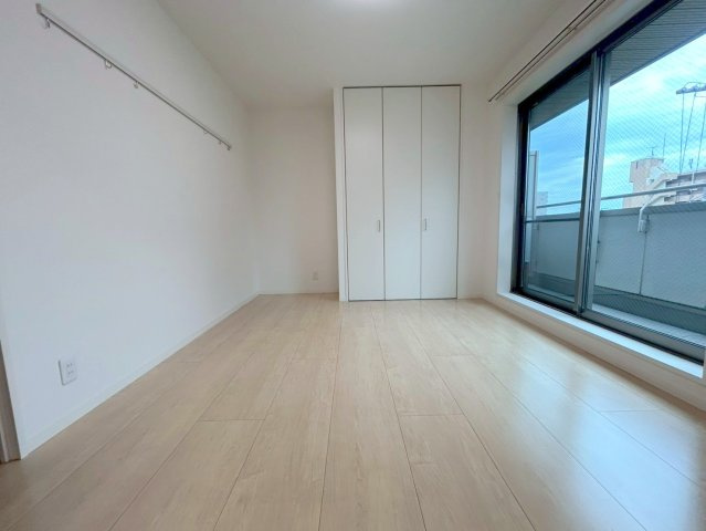 メゾン・ド・メトロ西中島南方の居間・リビング