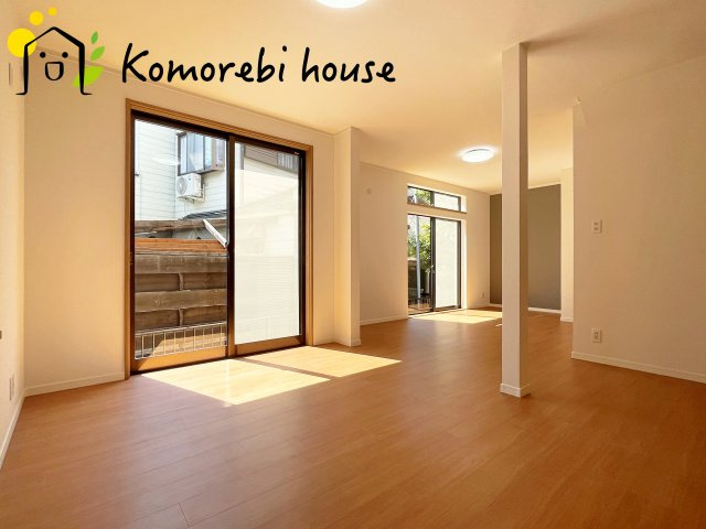 さいたま市見沼区春岡　中古一戸建ての居間・リビング|おしゃれなリビングです