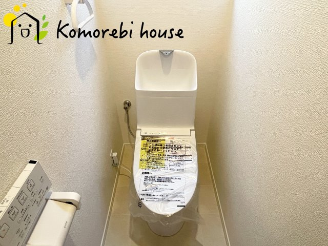 さいたま市見沼区春岡　中古一戸建てのトイレ|落ち着いた色調のトイレです
