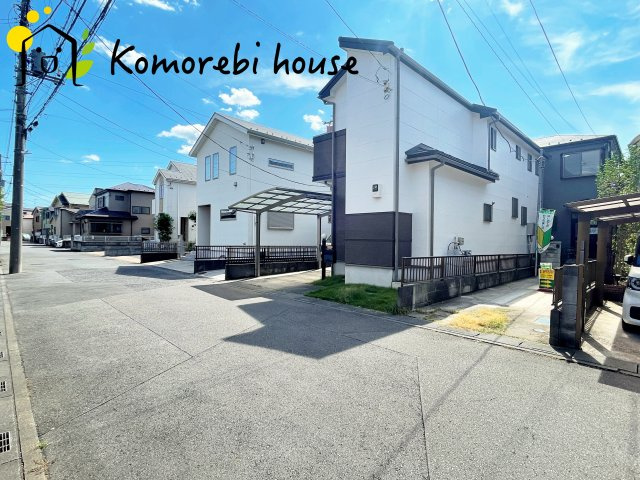 さいたま市見沼区春岡　中古一戸建ての前面道路含む現地写真|前面道路含む現地写真です