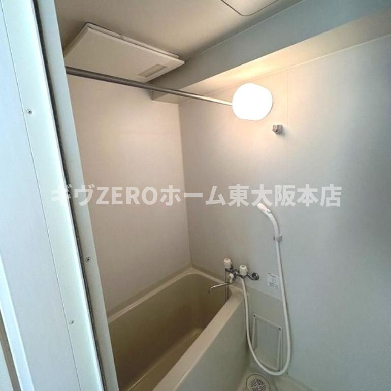 ロネスタ新深江の浴室