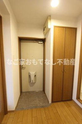 【玄関】 | スタジオーネ