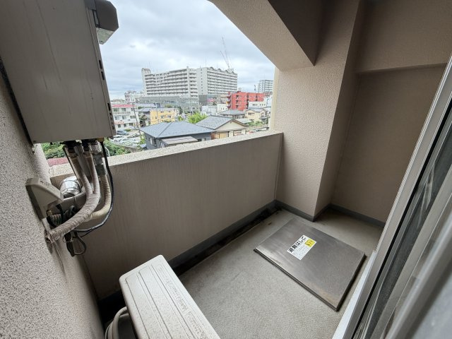 カミュー松戸北小金のバルコニー