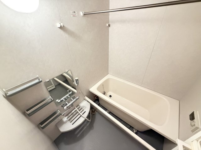 カミュー松戸北小金の浴室