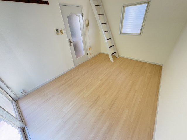 ジュネパレス市川第21の寝室