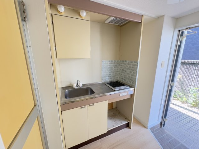 ジュネパレス市川第21のキッチン