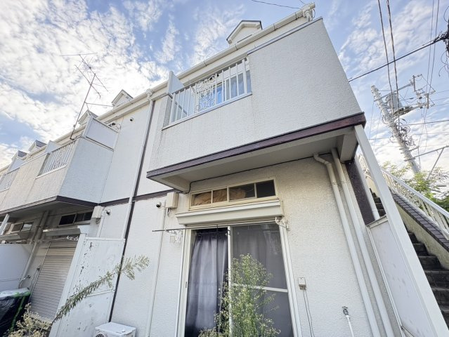 ジュネパレス市川第21の外観