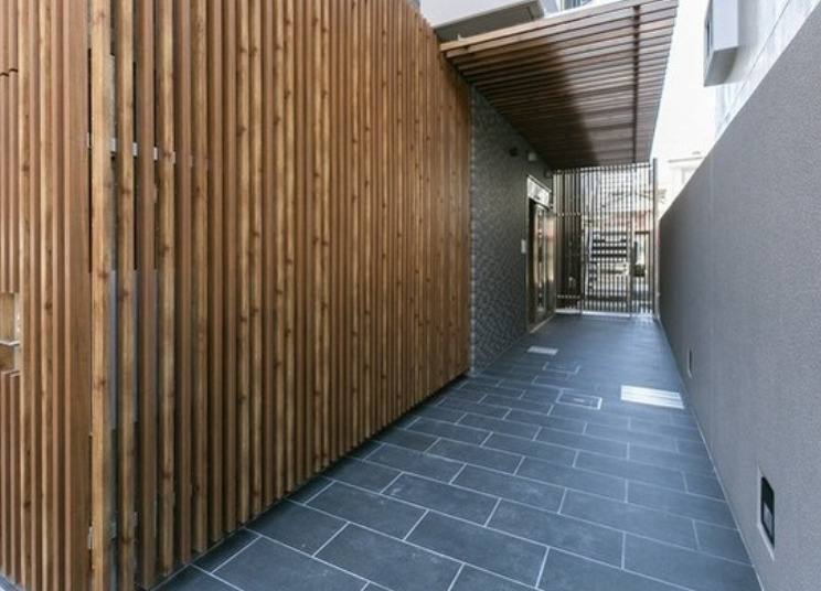 コンフォリア西荻窪のエントランス