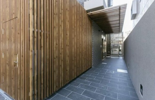 コンフォリア西荻窪のエントランス