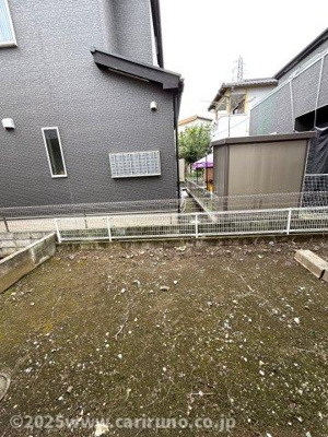 【庭】 | シュロス岸町