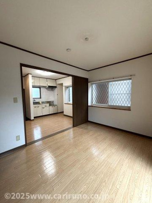 【洋室】 | シュロス岸町