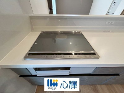 【キッチン】 | オーヴィジョンホーム西小串（１号地） | ＩＨクッキングヒーターです。安全機能も充実しているので安心。お掃除も楽です。
