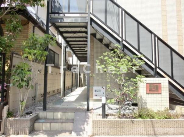 リリックコート313のエントランス