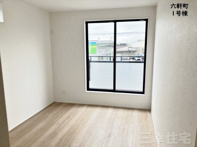 碧南市六軒町の寝室|南向に面した主寝室6.25帖