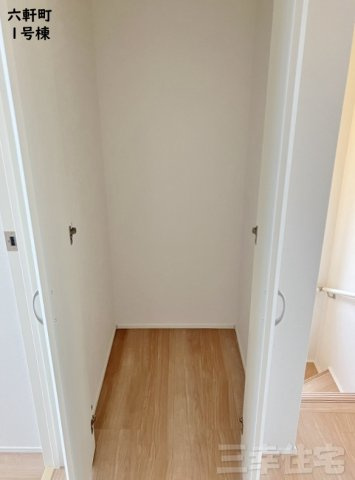 碧南市六軒町の収納|2階の収納。豊富な収納も魅力の1つです