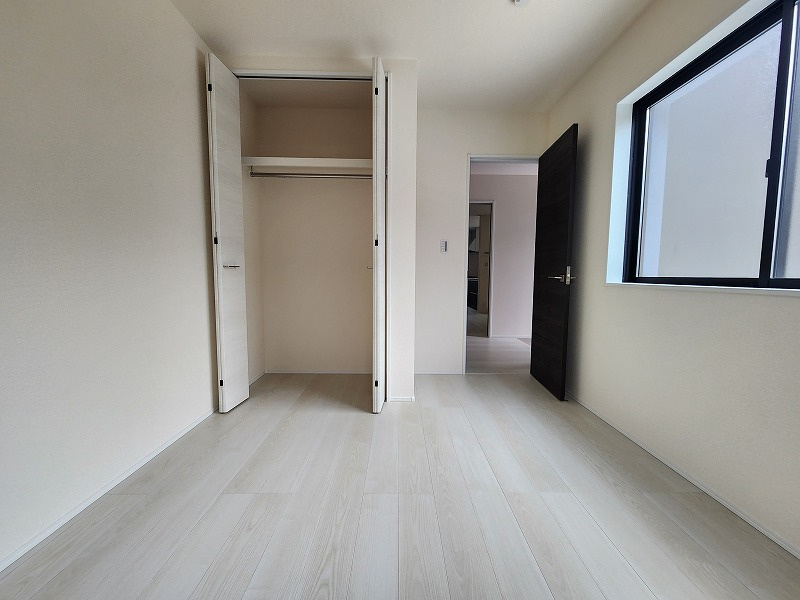 小牧市間々原新田　新築戸建の洋室|落ち着いた色調の洋室です