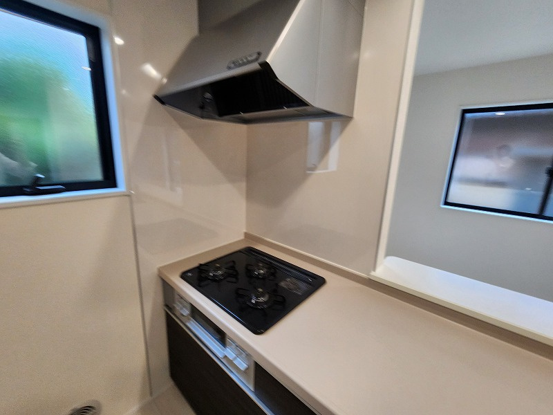 小牧市間々原新田　新築戸建のキッチン|キッチンでお料理をお楽しみください