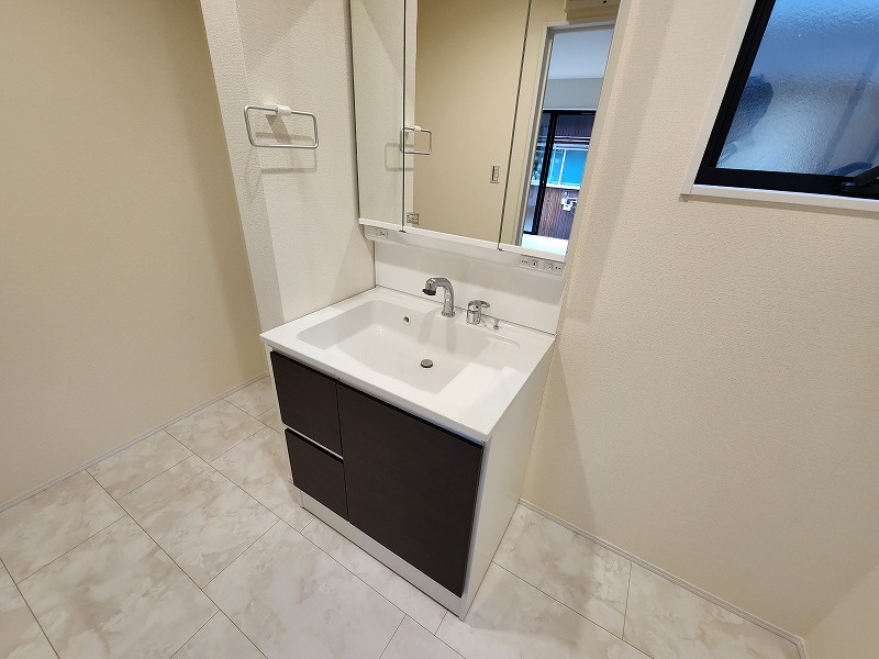 小牧市間々原新田　新築戸建の独立洗面台|独立洗面台、朝の身支度には欠かせません