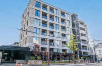 ローレルコート京都御所東の外観