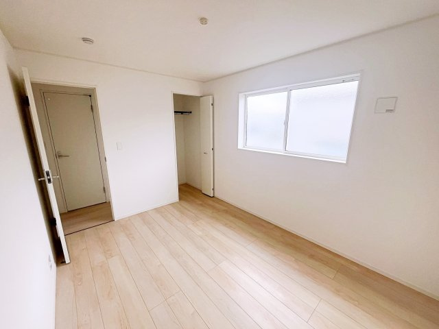 新築戸建・建売　いわき市平下平窪第6　Cradle Garden　全6棟の洋室|2面採光で陽射しがたっぷり差し込む明るい洋室です！