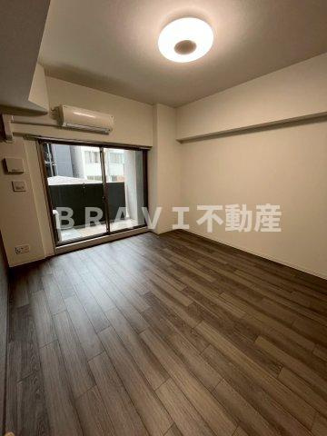 プレサンス堺筋本町エグゼブラン　BRAVI不動産の居間・リビング|【プレサンス堺筋本町エグゼブラン】ゆったりとしたリビングです