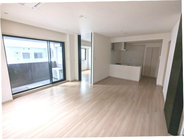 RESIDIA日本橋馬喰町Ⅲの設備|リビングに床暖房、ビルトインエアコン、カウンターキッチン、角部屋2面採光