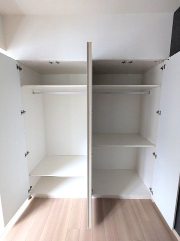 RESIDIA日本橋馬喰町Ⅲの設備|5.7帖洋室のクローゼット