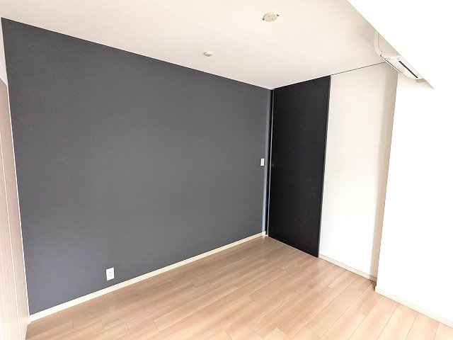 RESIDIA日本橋馬喰町Ⅲの設備|5.7帖洋室、エアコン、クローゼット