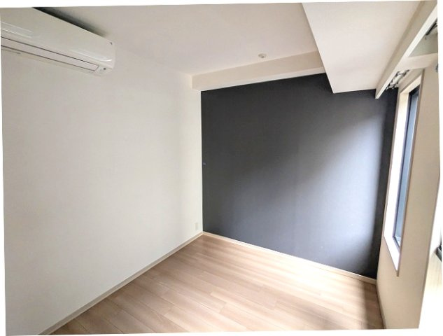 RESIDIA日本橋馬喰町Ⅲの設備|5.5帖洋室、エアコン、クローゼット2ヶ所