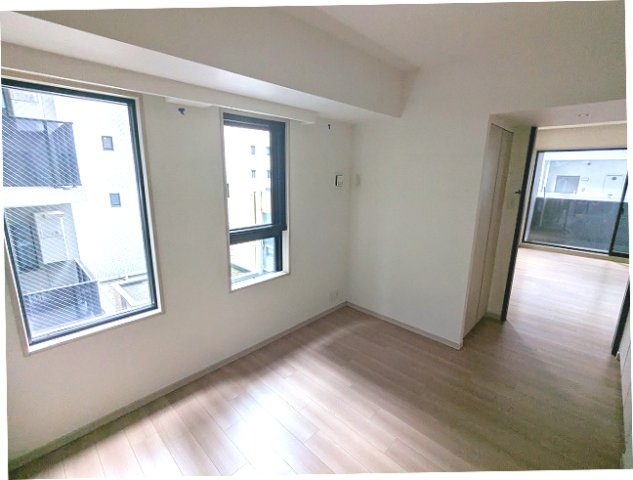 RESIDIA日本橋馬喰町Ⅲの設備|5.5帖洋室、エアコン、クローゼット2ヶ所
