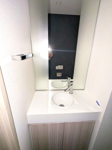 RESIDIA日本橋馬喰町Ⅲの設備|手洗い付タンクレス温水洗浄便座