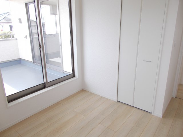 クレイドルガーデン前橋市粕川町女渕第２　２号棟の洋室|２階洋室2です