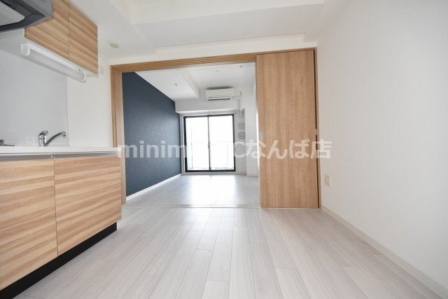 ファーストフィオーレ難波南パークサイドの居間・リビング