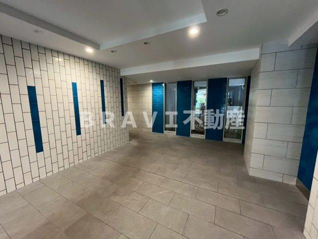 プレサンス堺筋本町エグゼブラン　BRAVI不動産のロビー|【プレサンス堺筋本町エグゼブラン】落ち着いたロビーです