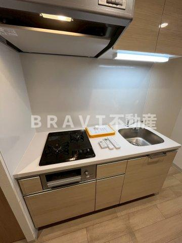 プレサンス堺筋本町エグゼブラン　BRAVI不動産のキッチン|【プレサンス堺筋本町エグゼブラン】コンパクトなキッチンで掃除もラクラク